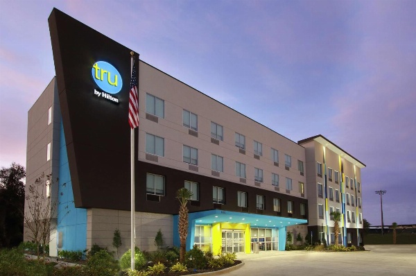Tru By Hilton Mobile image 1
