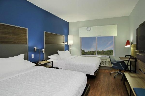 Tru By Hilton Mobile image 27