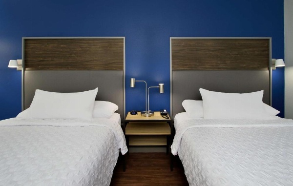 Tru By Hilton Mobile image 37